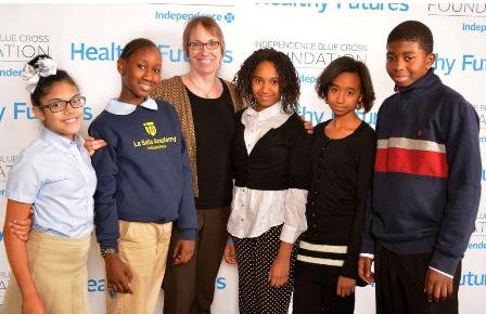 Student journalists report on health conference