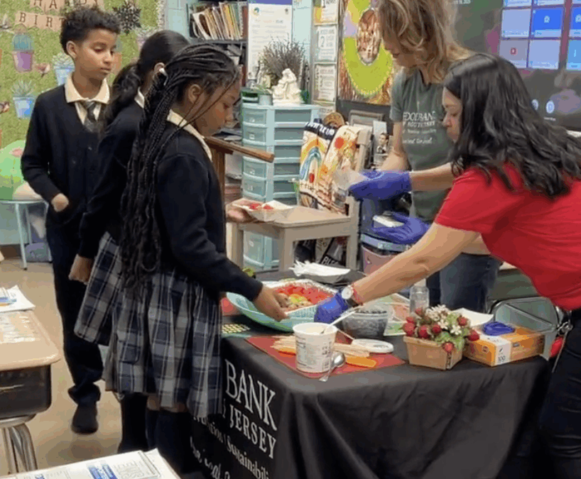 Student reporters share healthy snacking tips for the holidays 